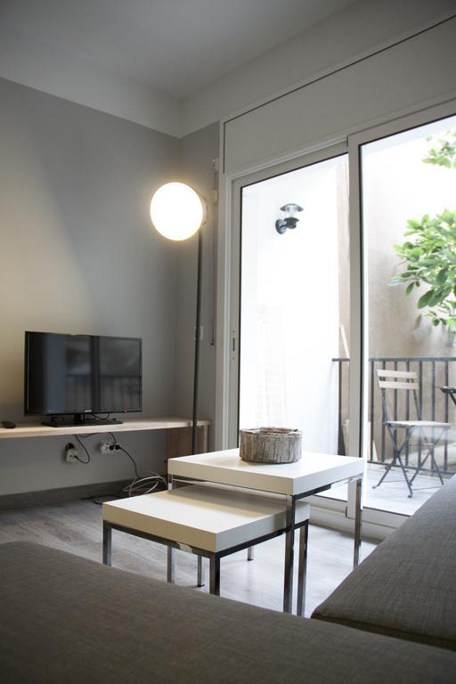 Idyllic Apartment With Terrace Barcelona Exterior photo