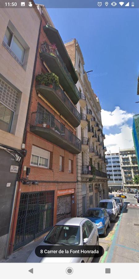 Idyllic Apartment With Terrace Barcelona Exterior photo